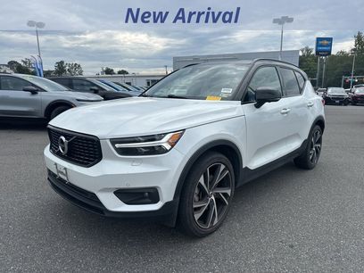 Used 2020 Volvo XC40 T5 R-Design