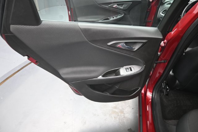 Used 2017 Chevrolet Malibu LT FWD image 20