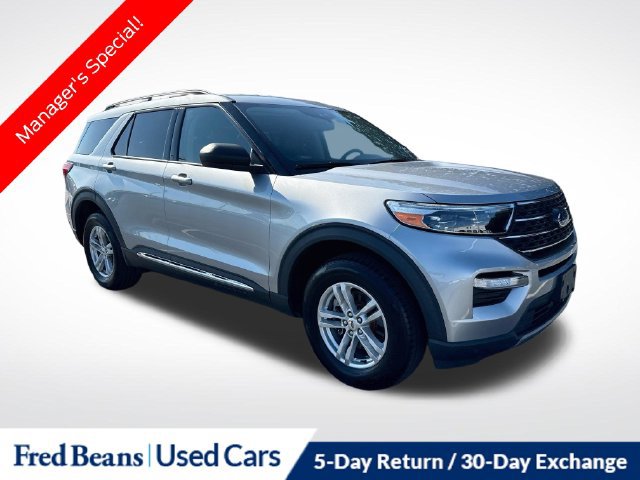 Certified 2021 Ford Explorer XLT w/ Equipment Group 202A AWD/4WD image 1