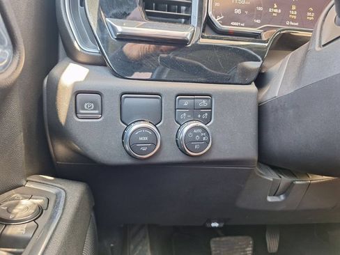 Used 2024 GMC Sierra 1500 SLT RWD image 18