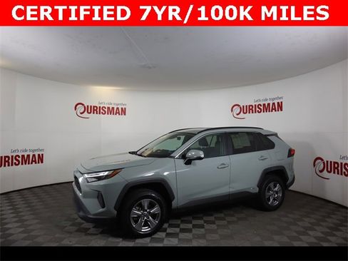 Used 2022 Toyota RAV4 XLE image 3
