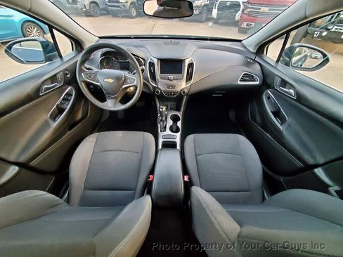 Used 2019 Chevrolet Cruze LT image 26