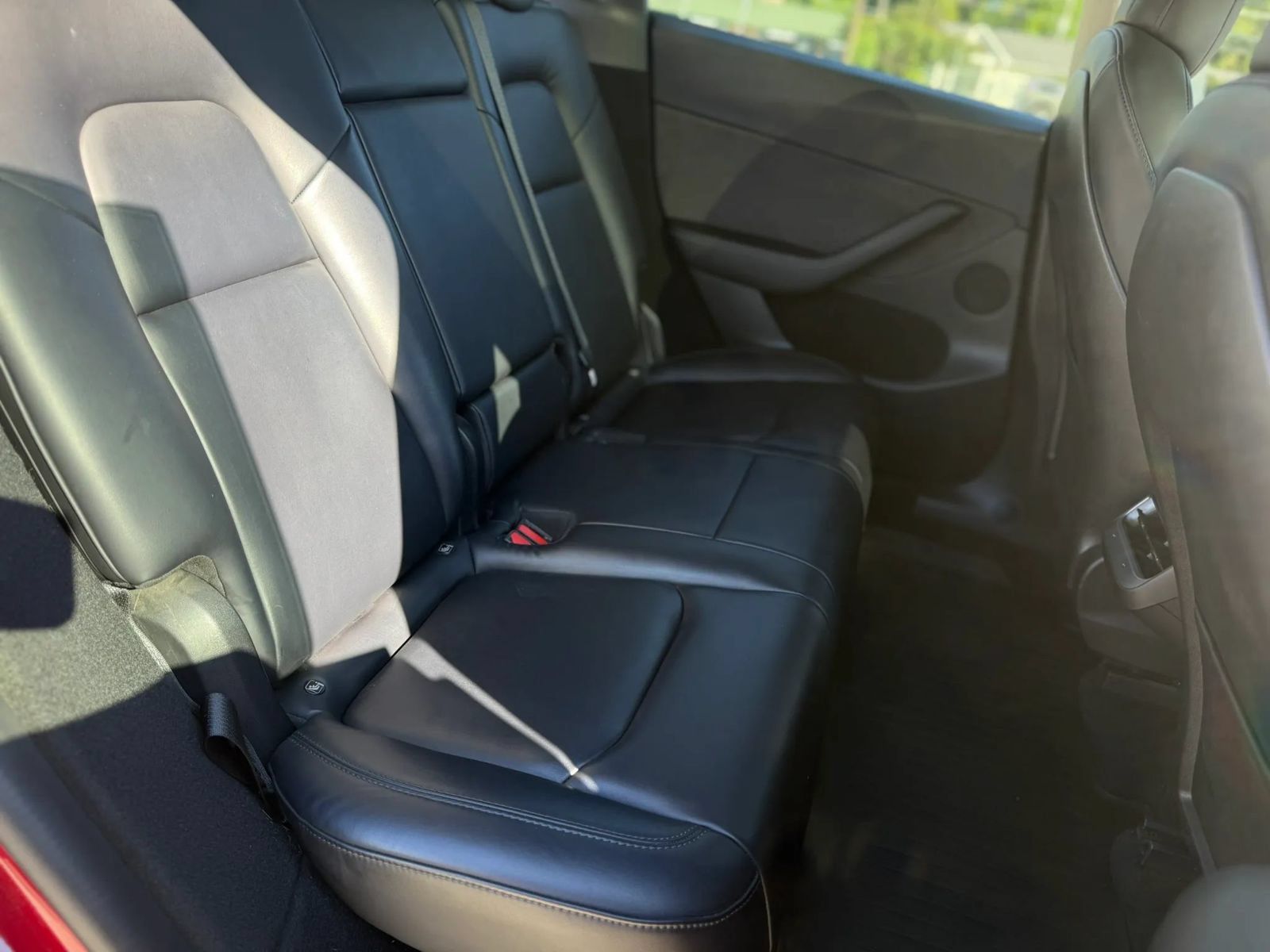 Used 2023 Tesla Model Y AWD image 21