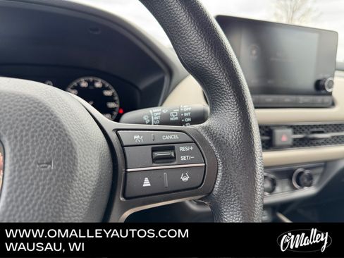 Used 2025 Honda HR-V LX image 17
