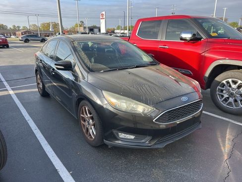 Used 2015 Ford Focus SE w/ Equipment Group 201A image 1