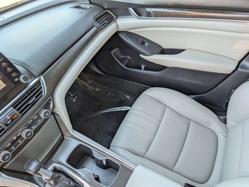 Used 2018 Honda Accord EX-L image 27