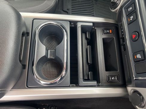 Certified 2021 Nissan Titan SV w/ SV Convenience Package image 22