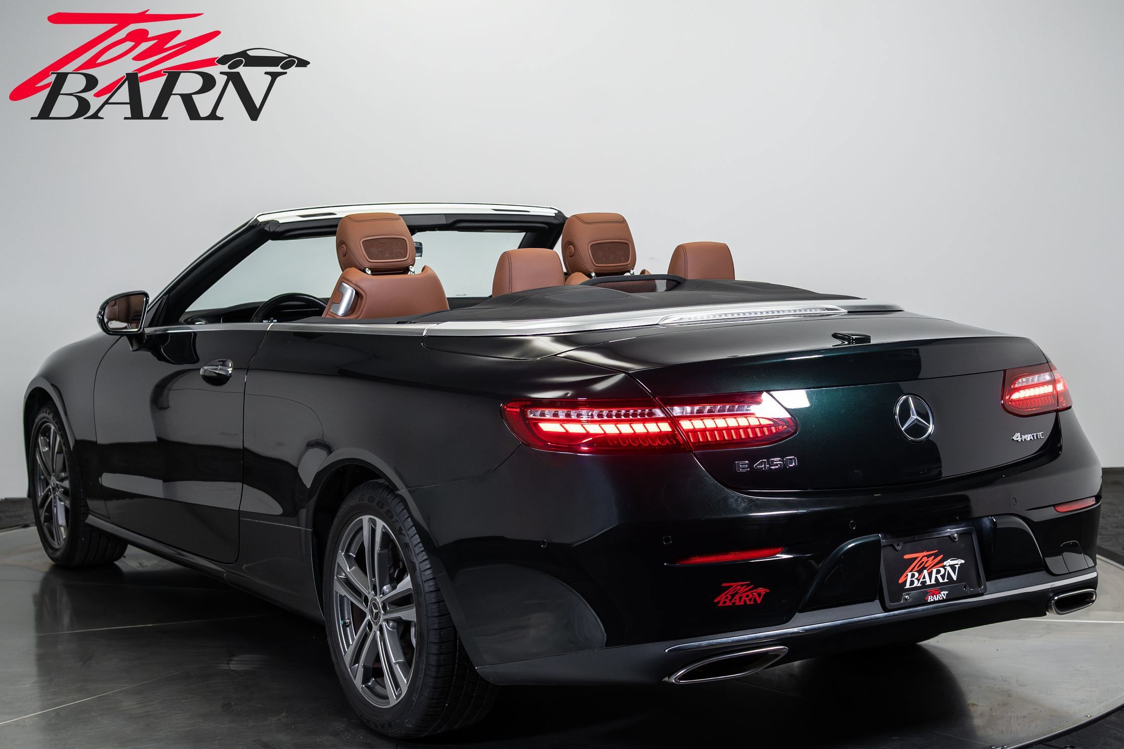 Used 2022 Mercedes-Benz E 450 4MATIC Cabriolet image 3