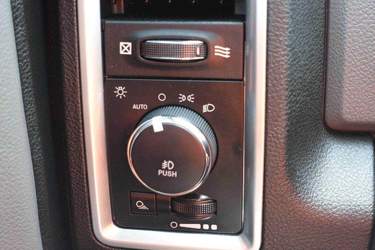 Used 2017 RAM 1500 Big Horn AWD/4WD image 50