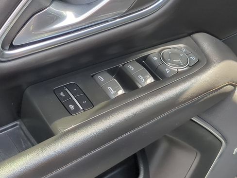 Used 2023 Chevrolet Tahoe High Country AWD/4WD image 14