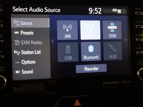 Certified 2021 Toyota Venza LE image 22