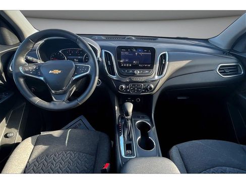 Used 2024 Chevrolet Equinox LT image 16