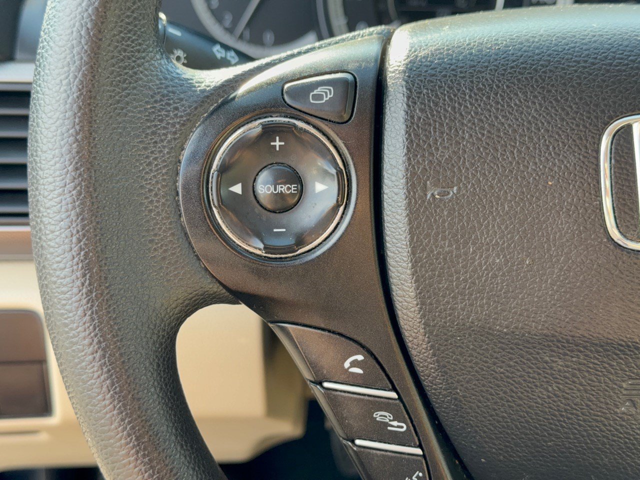 Used 2014 Honda Accord LX image 18