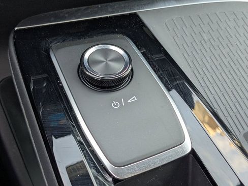 Used 2025 Buick Enclave Preferred image 29