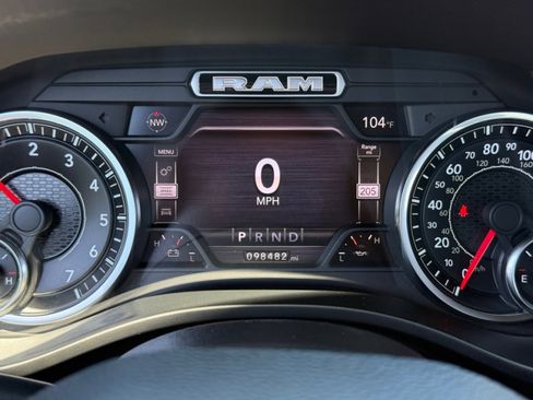 Used 2020 RAM 1500 Big Horn AWD/4WD image 25