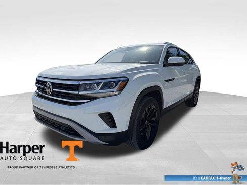 Used 2023 Volkswagen Atlas Cross Sport SE w/ Panoramic Sunroof Package FWD image 1