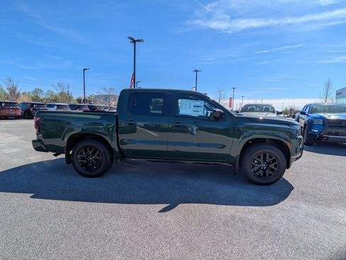 New 2026 Nissan Frontier SV w/ SV Convenience Package image 2