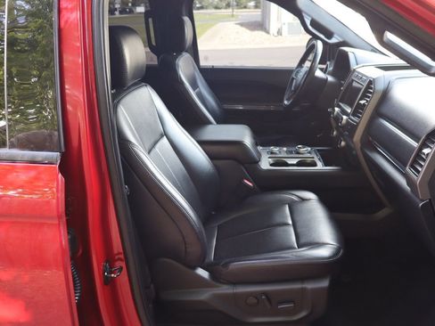 Used 2020 Ford Expedition Max XLT w/ Equipment Group 202A AWD/4WD image 24
