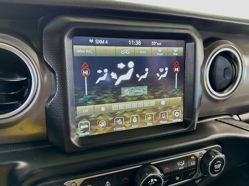 Used 2023 Jeep Wrangler Unlimited Rubicon 4xe w/ Cold Weather Group AWD/4WD image 25