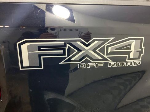 Used 2022 Ford F250 Lariat w/ Lariat Ultimate Package image 9