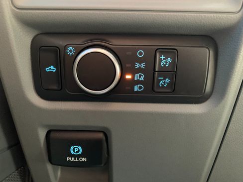 Used 2022 Ford F150 XL w/ Equipment Group 101A High AWD/4WD image 15