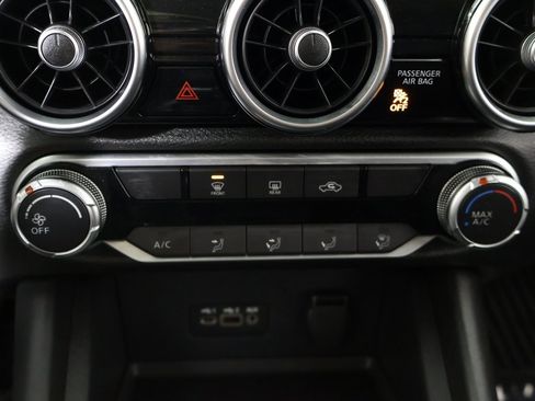 Used 2023 Nissan Sentra SV image 43