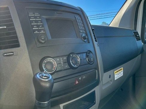 Used 2018 Mercedes-Benz Sprinter 3500 image 10