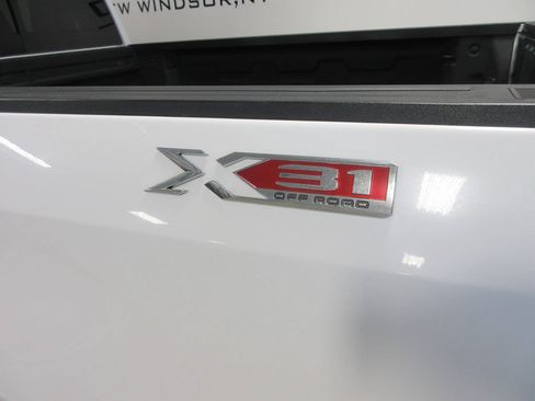 Used 2020 GMC Sierra 1500 SLT w/ SLT Premium Plus Package AWD/4WD image 38