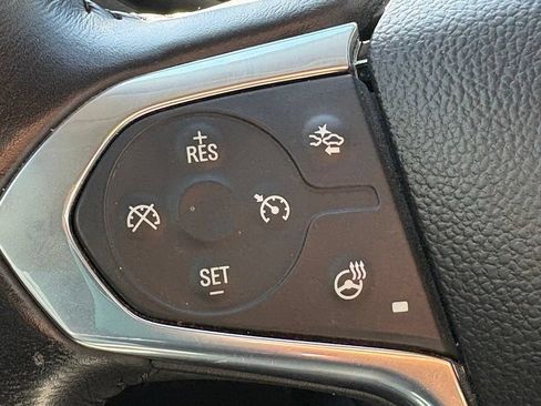 Used 2019 Chevrolet Traverse Premier w/ Redline Edition FWD image 17