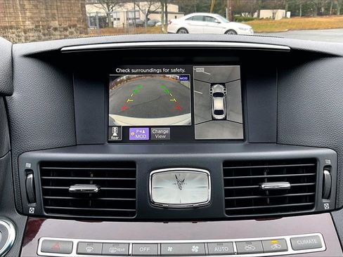 Used 2018 INFINITI Q70 L 3.7 image 13