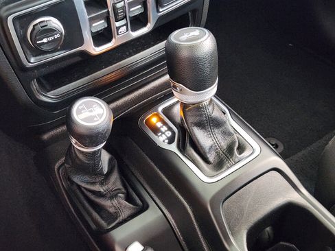 Used 2023 Jeep Wrangler Unlimited w/ 8.4" Radio Group AWD/4WD image 21