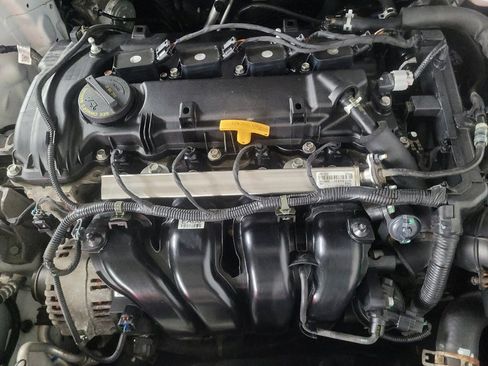 Used 2021 Kia Forte LXS FWD image 30