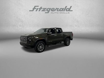 Used 2025 GMC Canyon Denali
