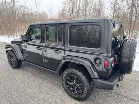Used 2023 Jeep Wrangler Sport S image 6