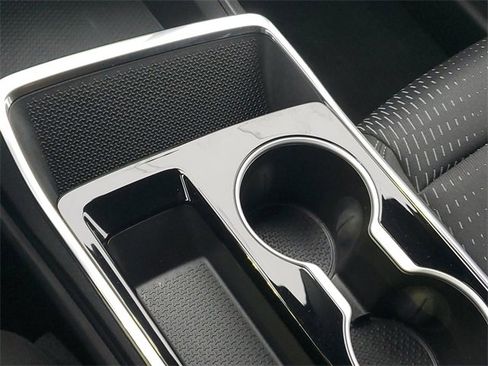 Certified 2025 Chevrolet Equinox LT image 29