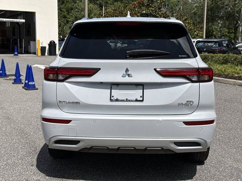 Used 2023 Mitsubishi Outlander SEL AWD/4WD image 4