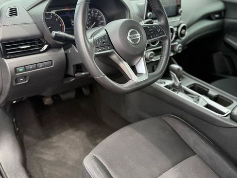Used 2021 Nissan Sentra SV FWD image 7