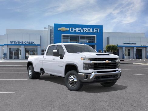 New 2026 Chevrolet Silverado 3500 LT w/ Convenience Package AWD/4WD image 9
