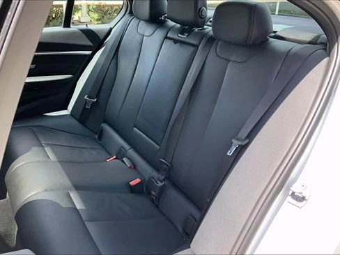 Used 2018 BMW 330i Sedan image 20