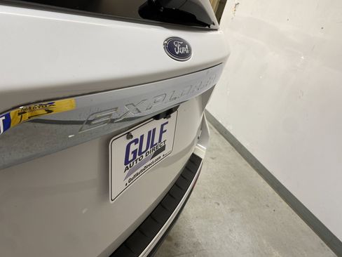 Used 2020 Ford Explorer Limited image 17