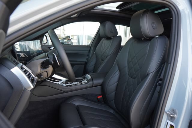 Used 2025 BMW X6 xDrive40i w/ Premium Package AWD/4WD image 27