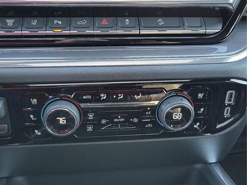 Used 2025 Chevrolet Silverado 2500 High Country w/ High Country Premium Package image 16