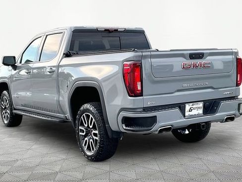 Used 2024 GMC Sierra 1500 AT4 w/ Technology Package AWD/4WD image 4
