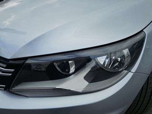 Used 2016 Volkswagen Tiguan S FWD image 30