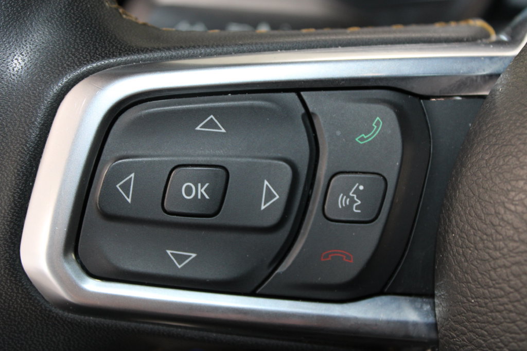 Used 2024 Jeep Wrangler Unlimited Sahara AWD/4WD image 19