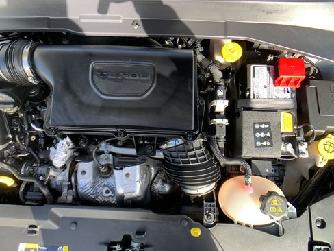 Used 2024 Jeep Compass Trailhawk image 24