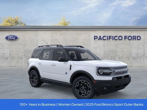 New 2025 Ford Bronco Sport Outer Banks image 8