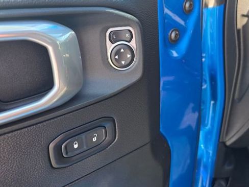 Used 2020 Jeep Gladiator Rubicon image 18