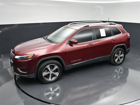 Used 2019 Jeep Cherokee Limited AWD/4WD image 19