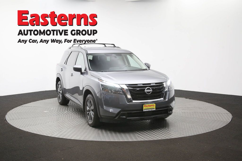 Used 2024 Nissan Pathfinder SV AWD/4WD image 52